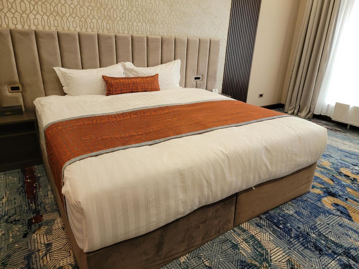 New West Hotel Ulaanbaatar Bagian luar foto