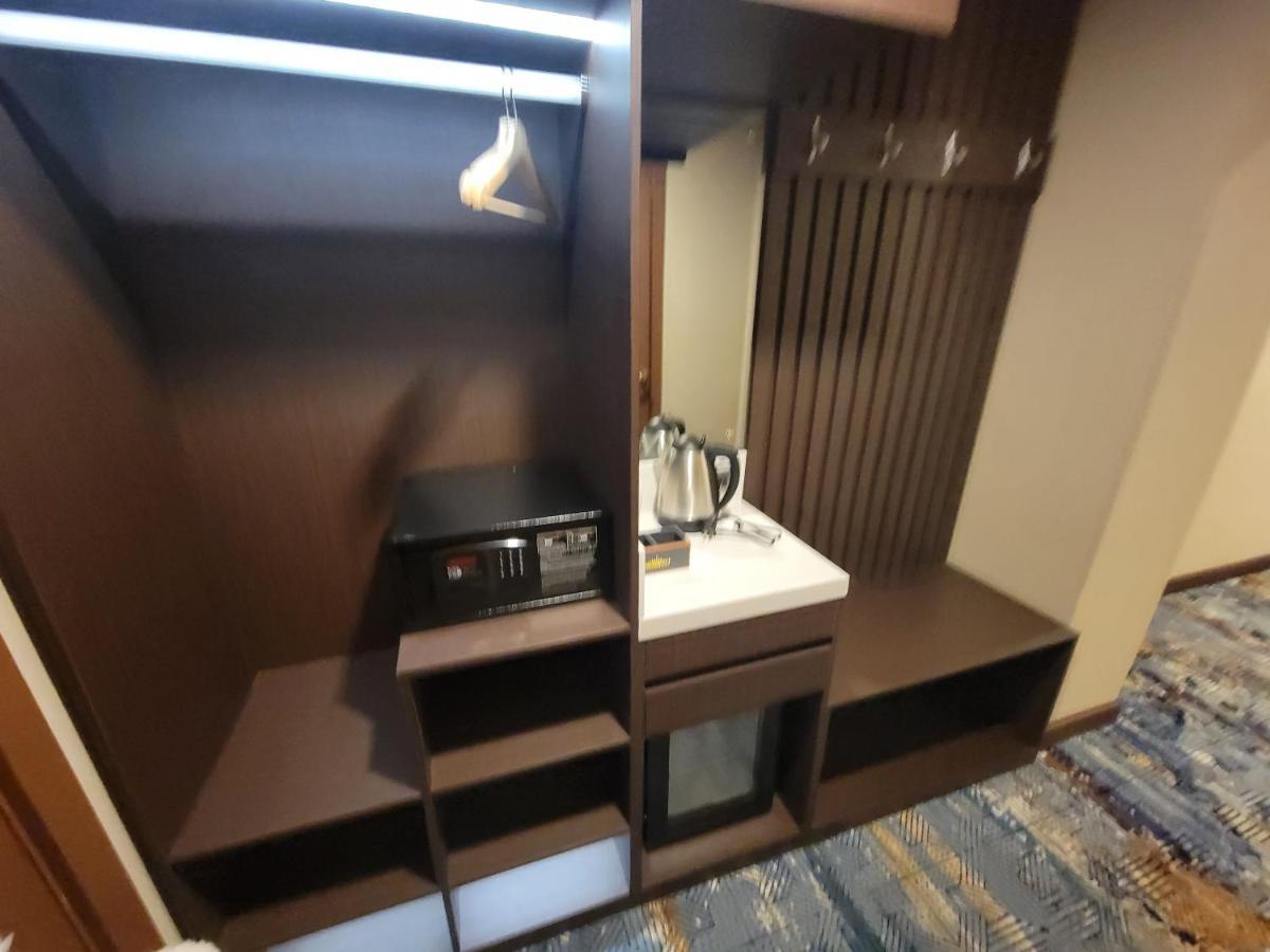 New West Hotel Ulaanbaatar Bagian luar foto