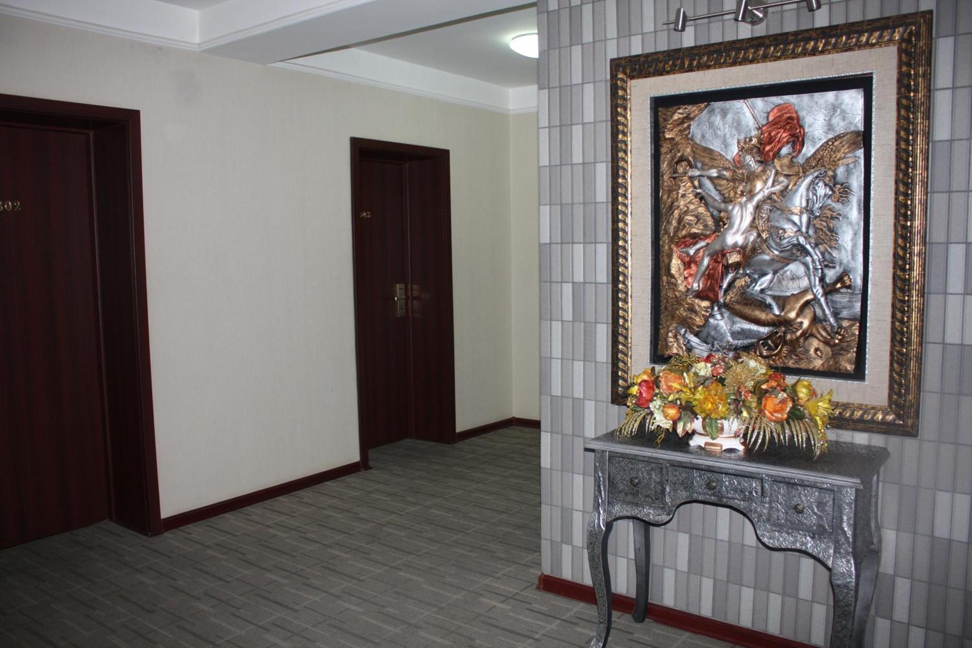 New West Hotel Ulaanbaatar Bagian luar foto