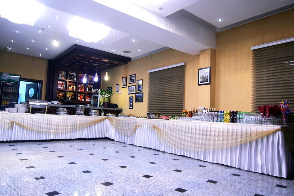 New West Hotel Ulaanbaatar Bagian luar foto