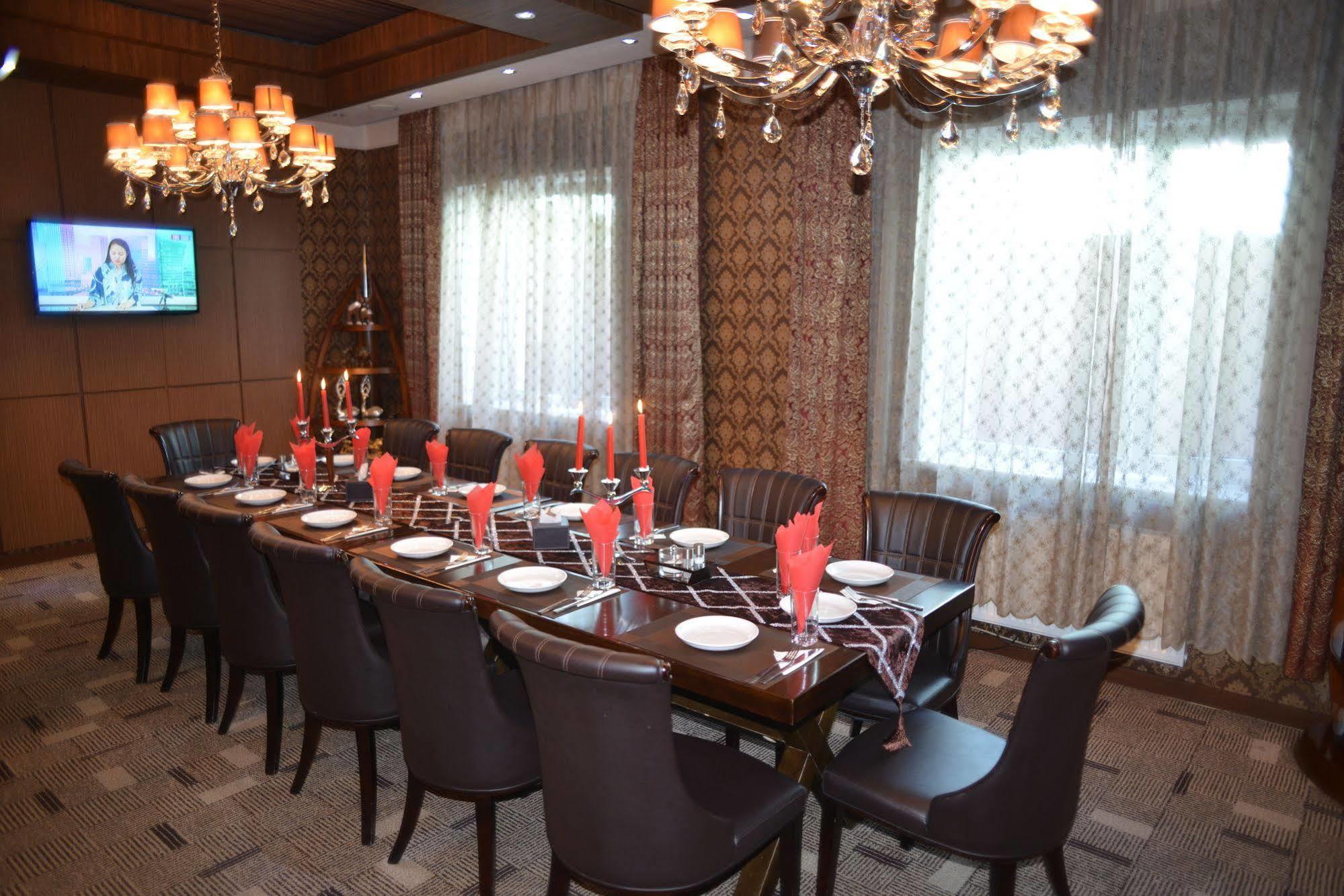 New West Hotel Ulaanbaatar Bagian luar foto
