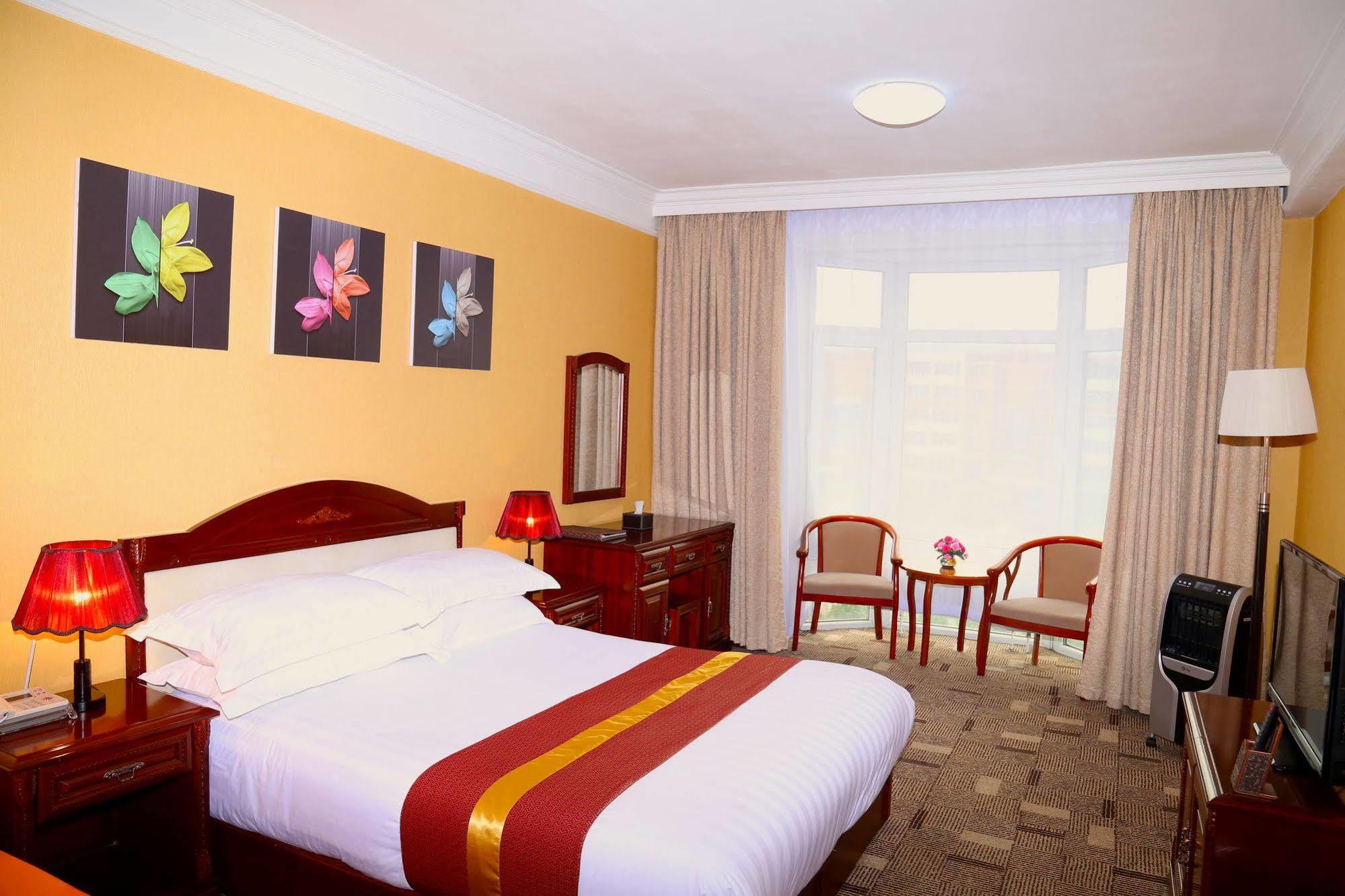 New West Hotel Ulaanbaatar Bagian luar foto