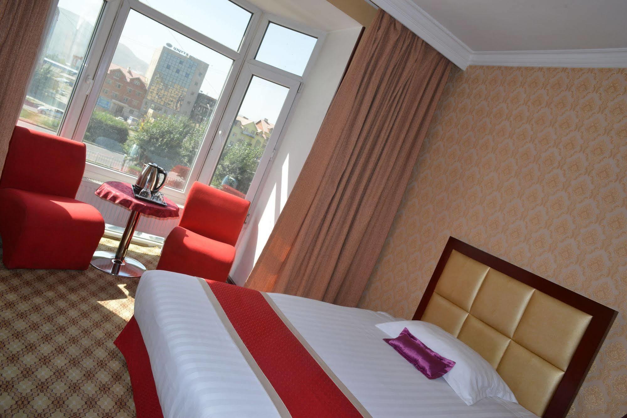 New West Hotel Ulaanbaatar Bagian luar foto