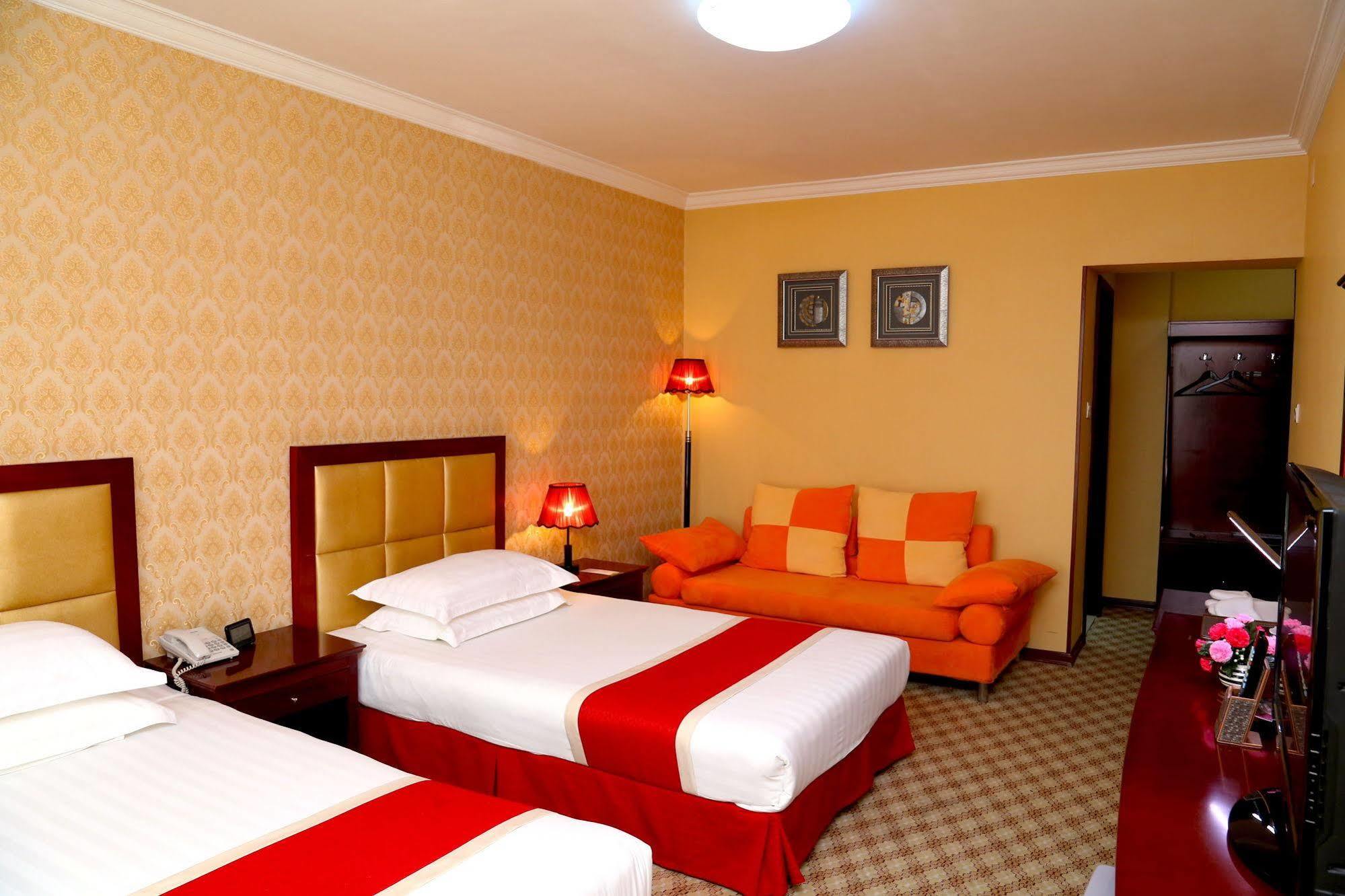 New West Hotel Ulaanbaatar Bagian luar foto