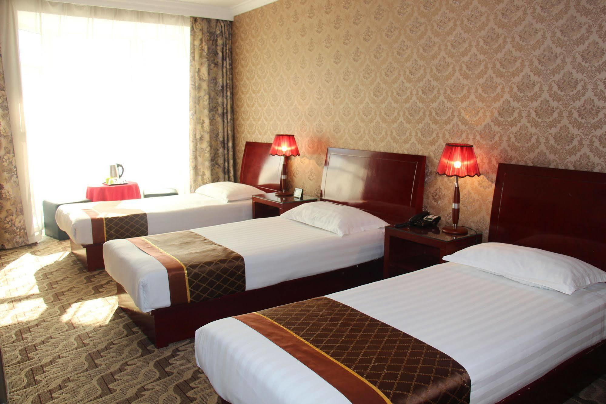 New West Hotel Ulaanbaatar Bagian luar foto